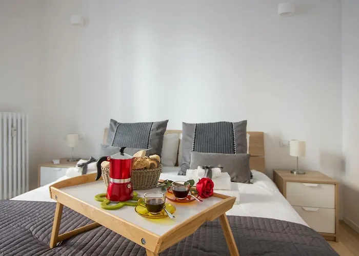 6 Stars Apartment